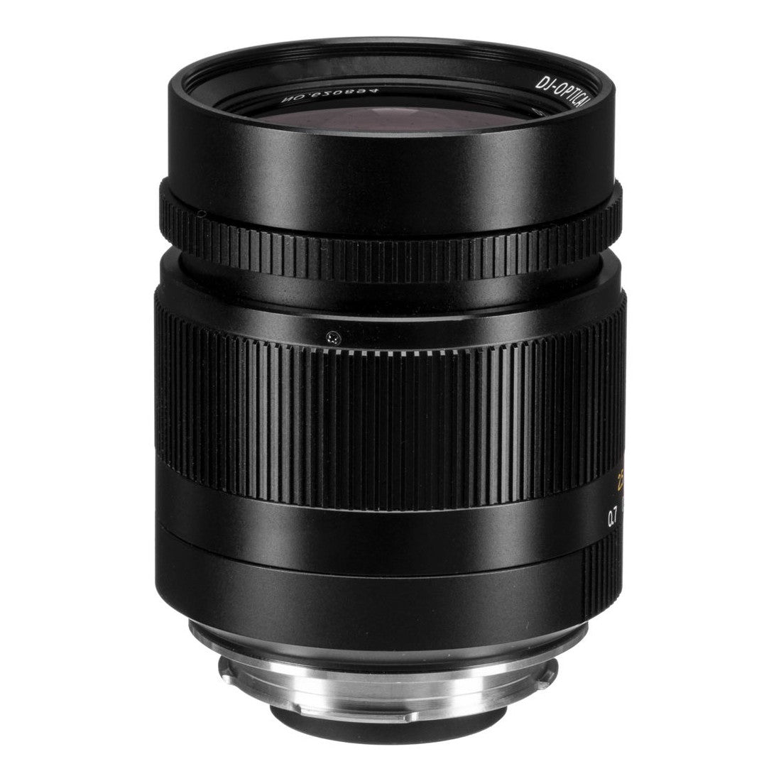 7artisans 28mm f/1.4 lens for Leica M