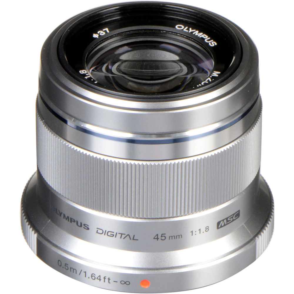 Olympus M.ZUIKO DIGITAL ED 45mm f/1.8 Lens in Silver